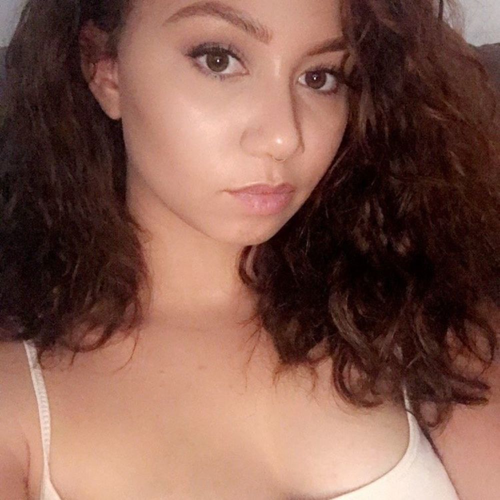 Meet your Posher, Brianna